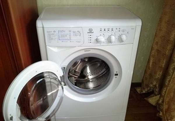 Поэтапное описание демонтажа стиральной машины Индезит