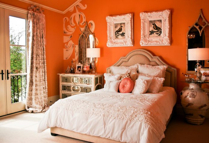 оранжевый в спальне