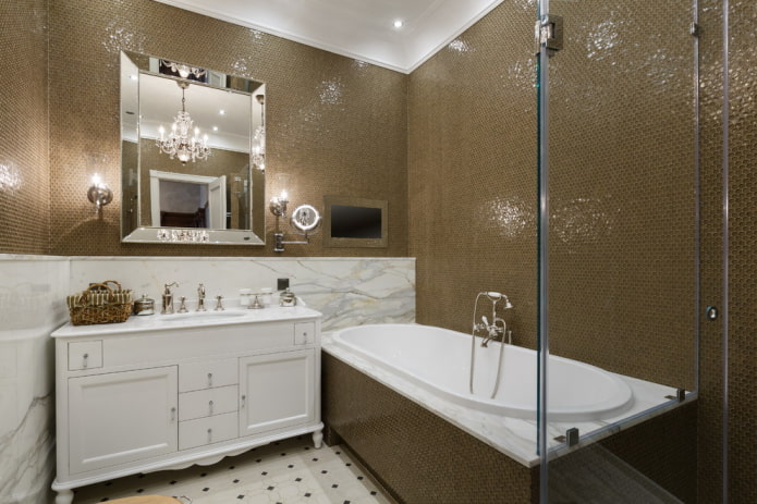коричневая мозаика в интерьере ванной