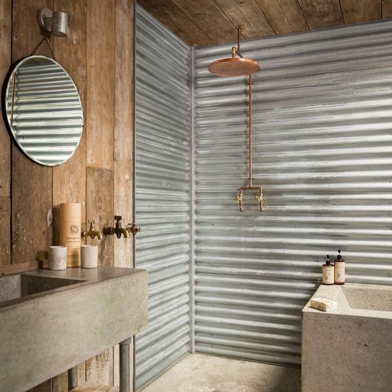 Дизайн стен в ванной (металл) 1