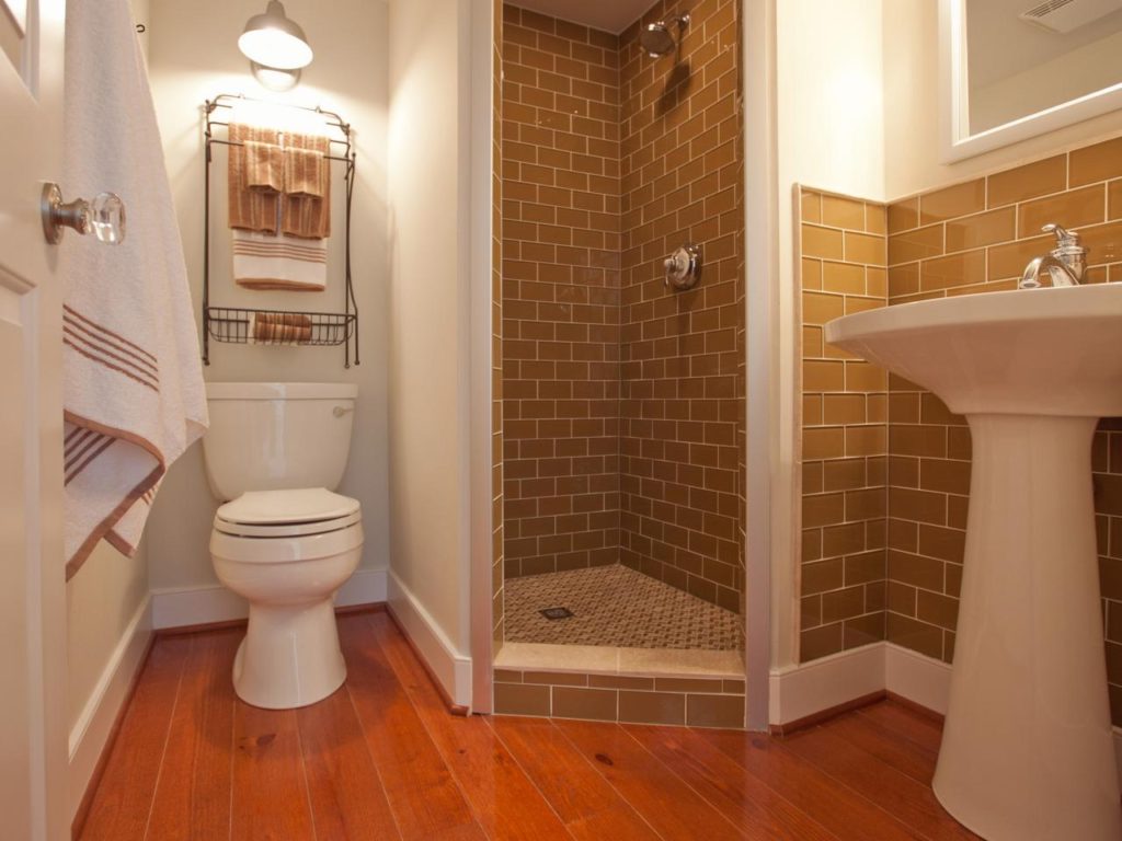 Дизайн ванной комнаты в хрущевке с отгороженной душевой