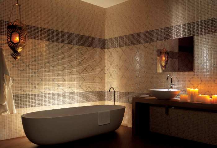 Мозаика в ванной.