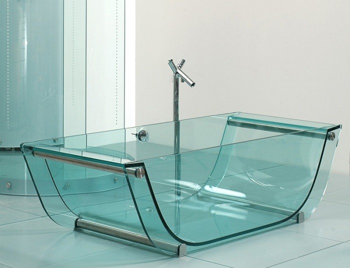 стеклянная ванна. 