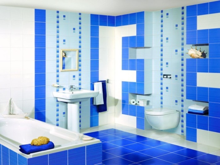 Синяя ванная комната.