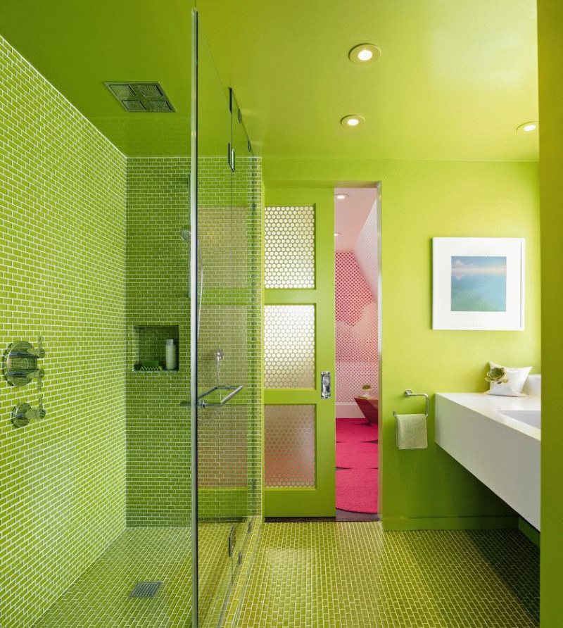 Интерьер ванной комнаты в зеленом цвете
