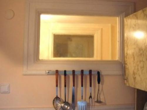 Окно между ванной и кухней в хрущевке чем заделать. Оформления окна между кухней и ванной в закладки 9 26