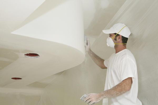 Потолок из гипсокартона нуждается в дополнительной обработке отделочными материалами