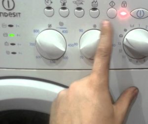 Как остановить стиральную машину Индезит во время стирки