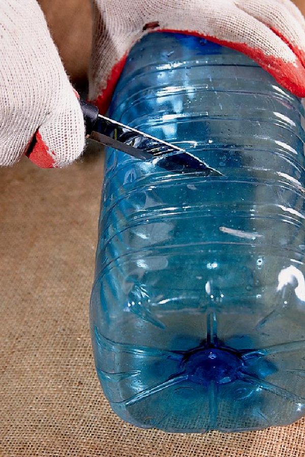 Как сделать водосток из пластиковых бутылок