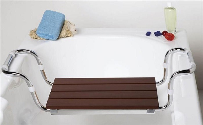 Сиденье для ванны для пожилых людей: как пользоваться?
