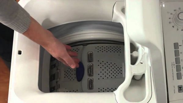 Как открыть дверцу стиральной машины, если она заблокирована: причины и их устранение