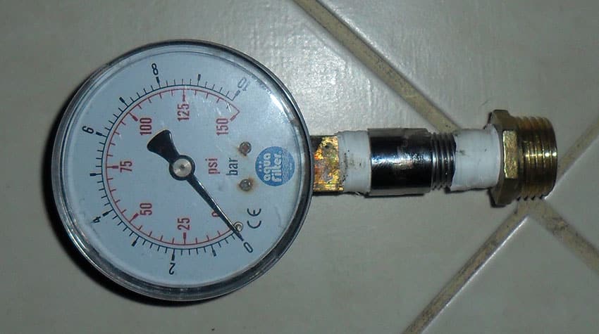  Регулятор давления для воды с манометром
