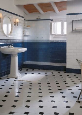 Как выбрать плитку для ванной комнаты в синих тонах?