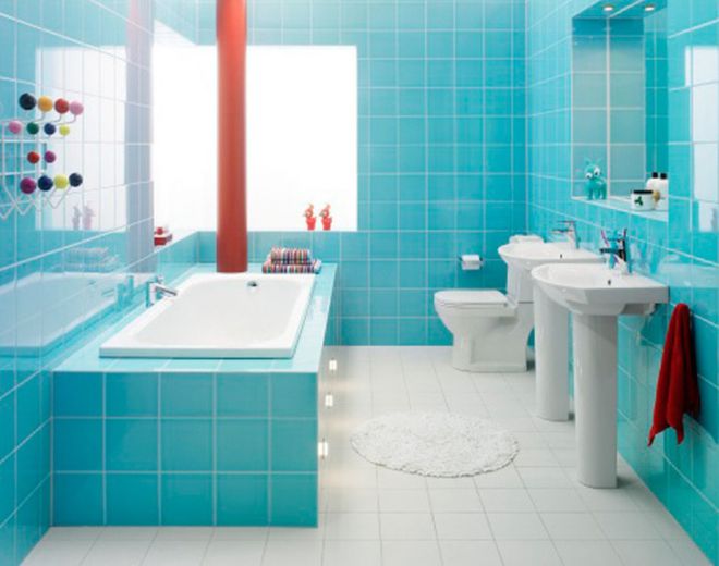 голубая плитка для ванной