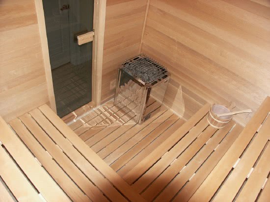 Деревянный пол в бане