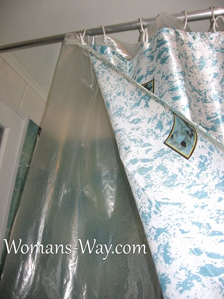 Крепление двух шторок в ванной для эстетики и защиты от воды